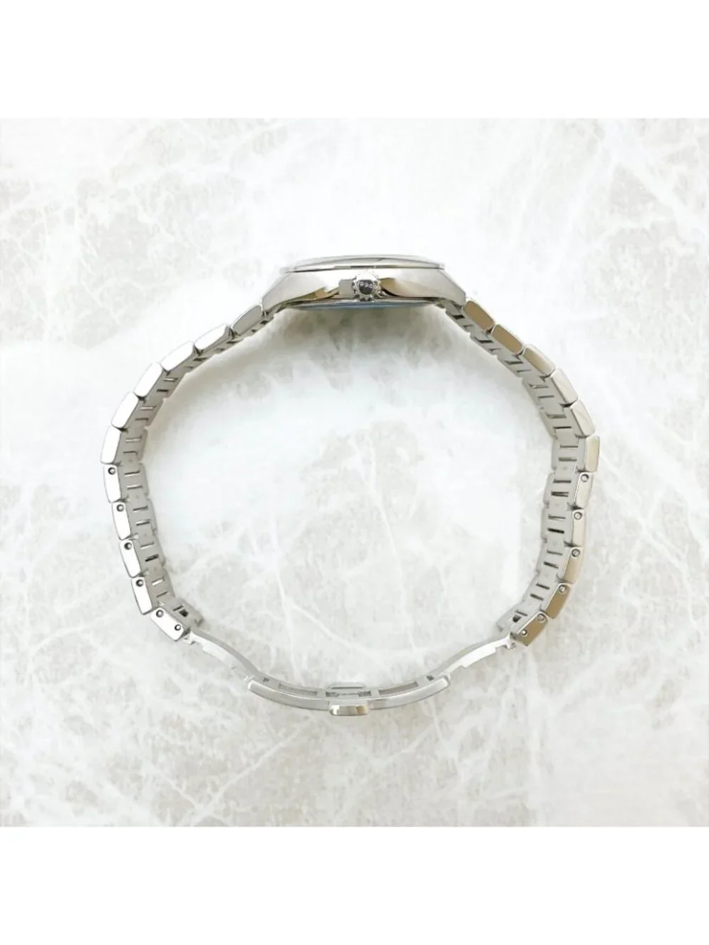 Gucci 142.5 Watch Diamond Quartz Stainless Steel 17